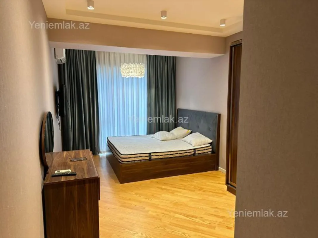 Satılır 2 otaqlı yeni tikili 90 m²