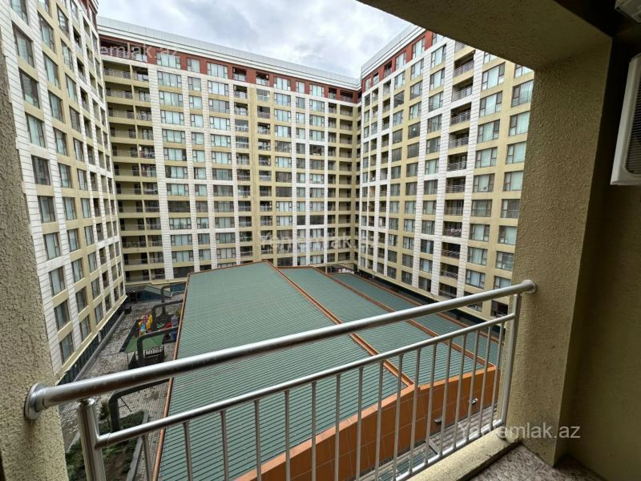 Satılır 2 otaqlı yeni tikili 90 m²