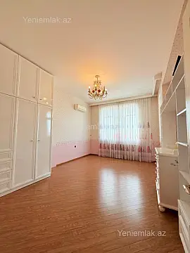Satılır 4 otaqlı yeni tikili 180 m²
