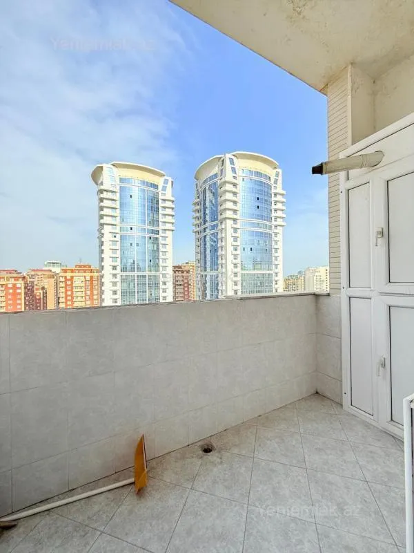 Satılır 4 otaqlı yeni tikili 180 m²