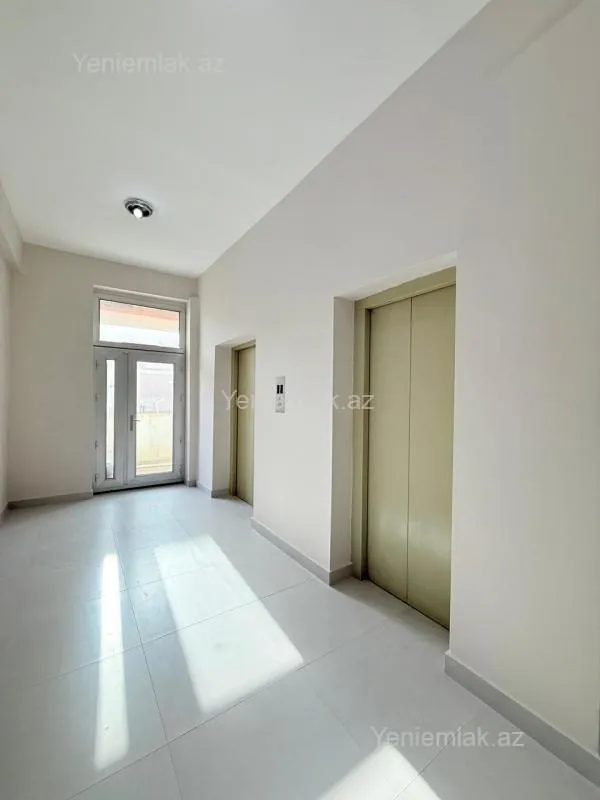 Satılır 4 otaqlı yeni tikili 180 m²