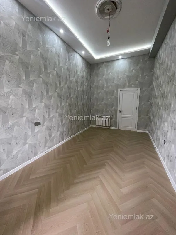 Satılır 2 otaqlı yeni tikili 65 m²