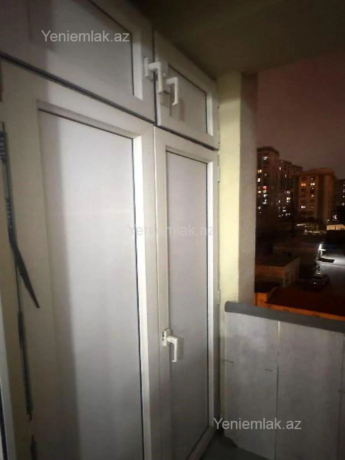Satılır 1 otaqlı köhnə tikili 36 m²