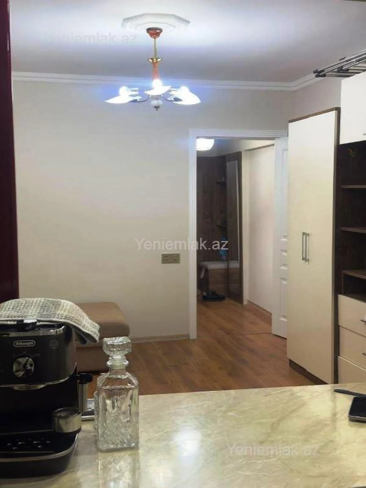 Satılır 1 otaqlı köhnə tikili 36 m²