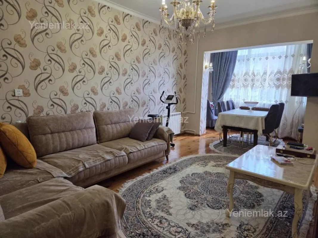 Satılır 3 otaqlı köhnə tikili 85 m²