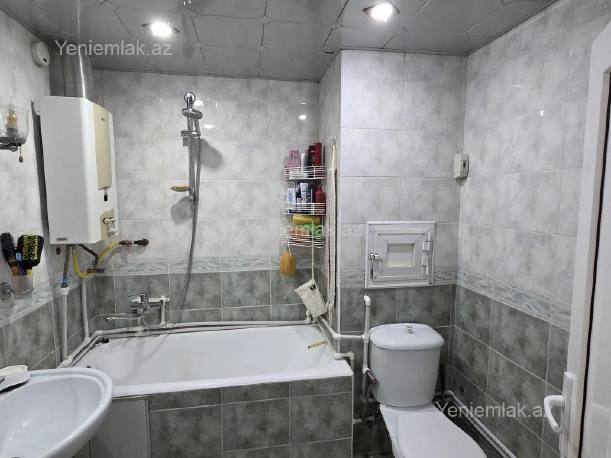 Satılır 3 otaqlı köhnə tikili 85 m²