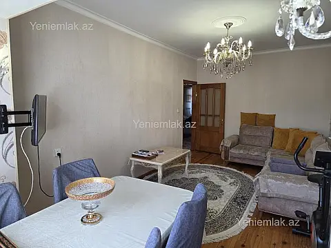 Satılır 3 otaqlı köhnə tikili 85 m²