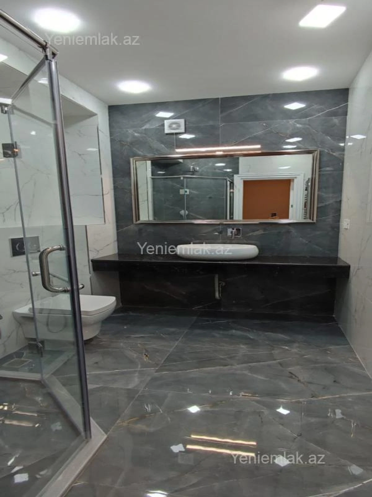 Satılır 3 otaqlı yeni tikili 137 m²