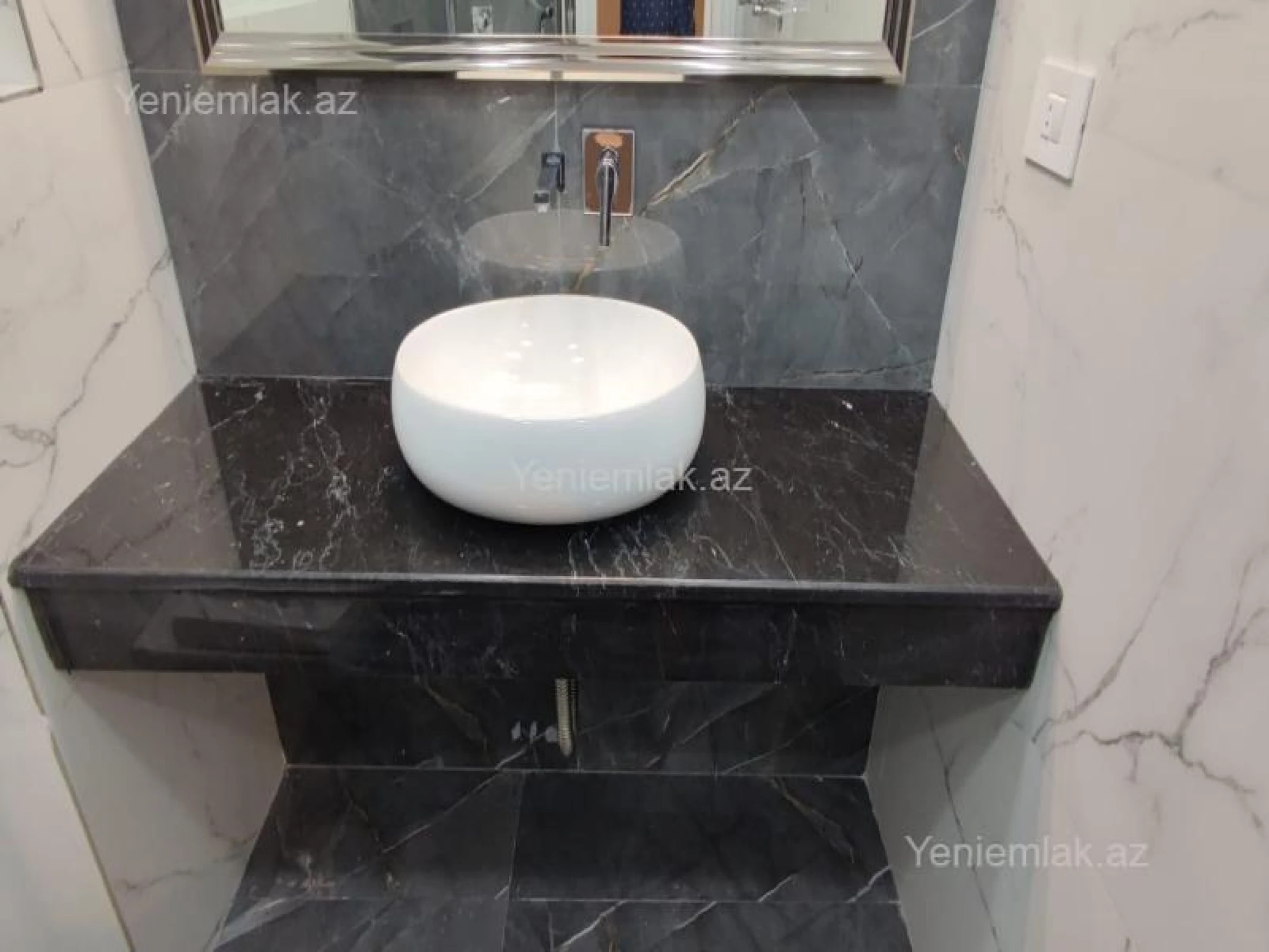 Satılır 3 otaqlı yeni tikili 137 m²