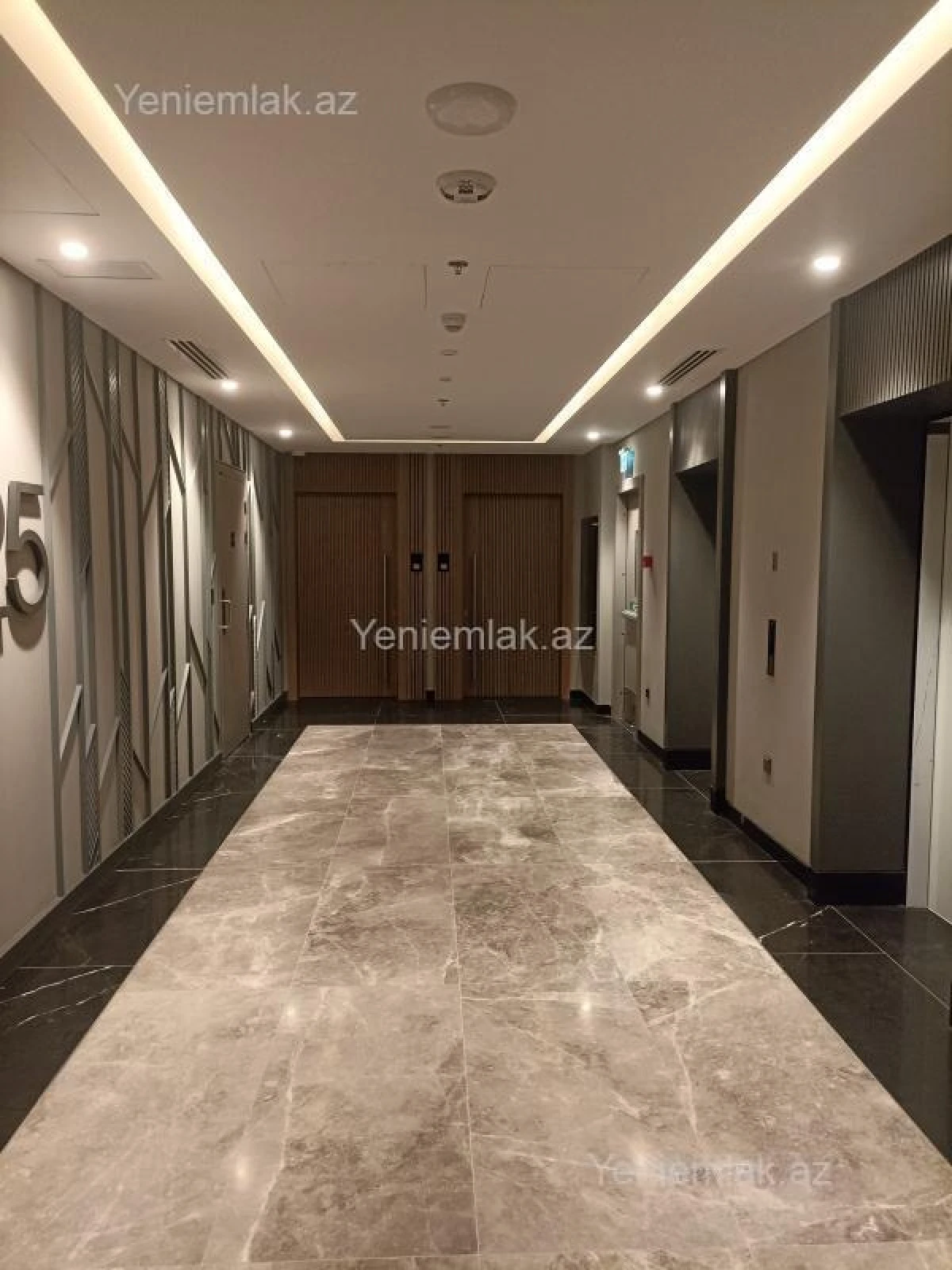 Satılır 3 otaqlı yeni tikili 140 m²