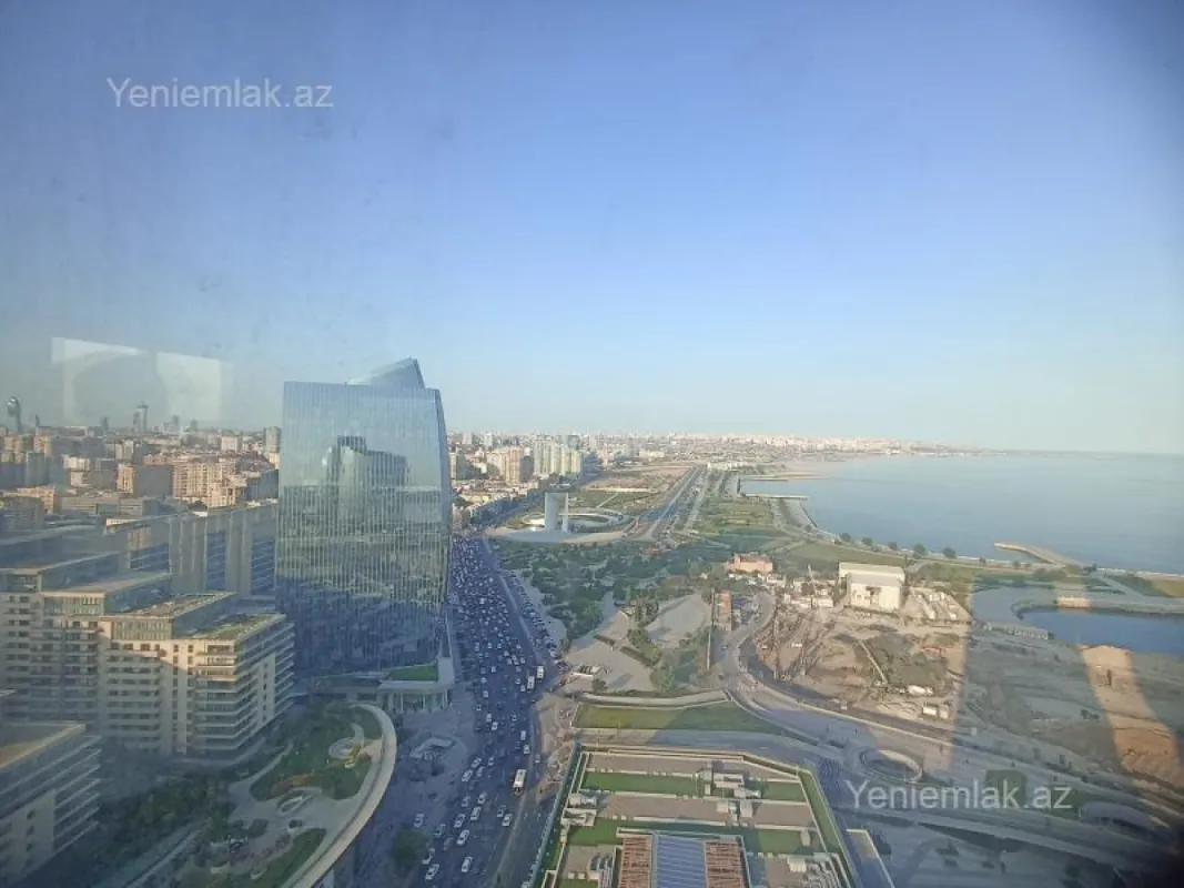 Satılır 3 otaqlı yeni tikili 140 m²