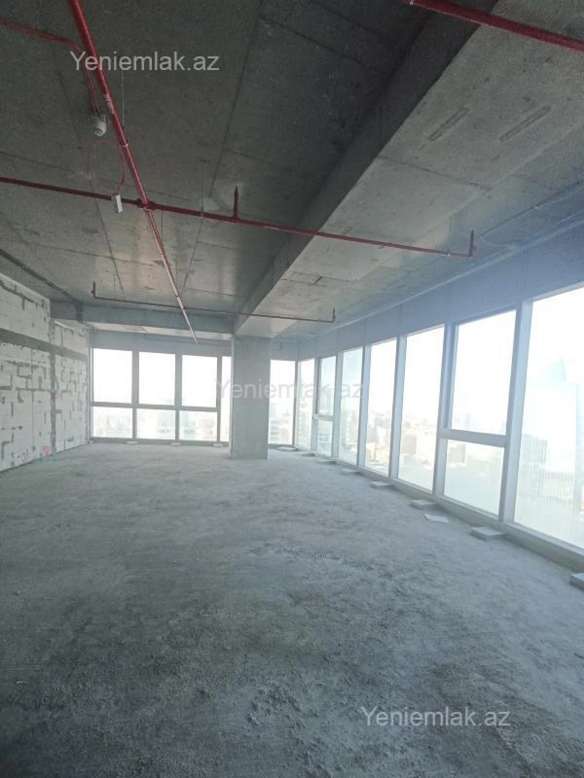 Satılır 3 otaqlı yeni tikili 140 m²