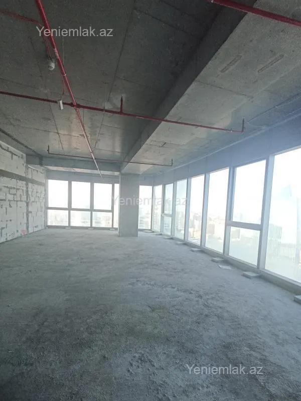 Satılır 3 otaqlı yeni tikili 140 m²