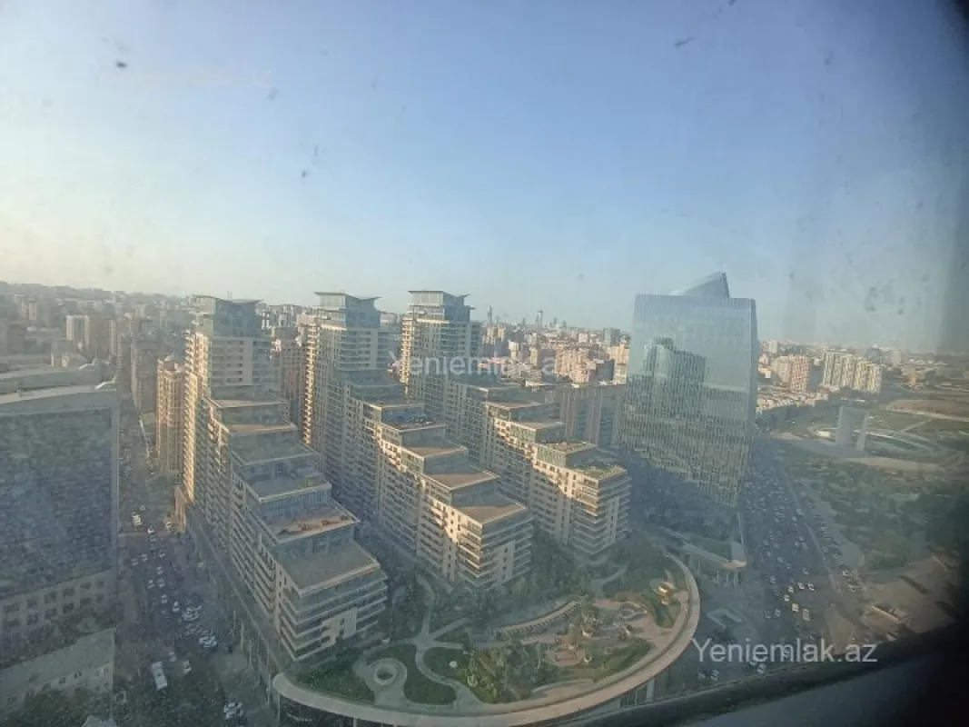 Satılır 3 otaqlı yeni tikili 140 m²