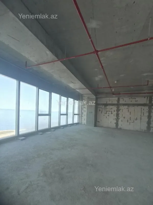 Satılır 3 otaqlı yeni tikili 140 m²