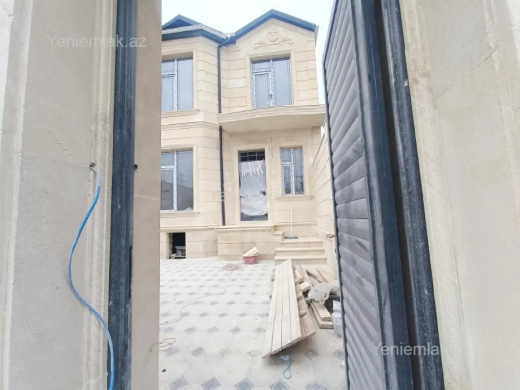 Satılır 5 otaqlı həyət evi 130 m²