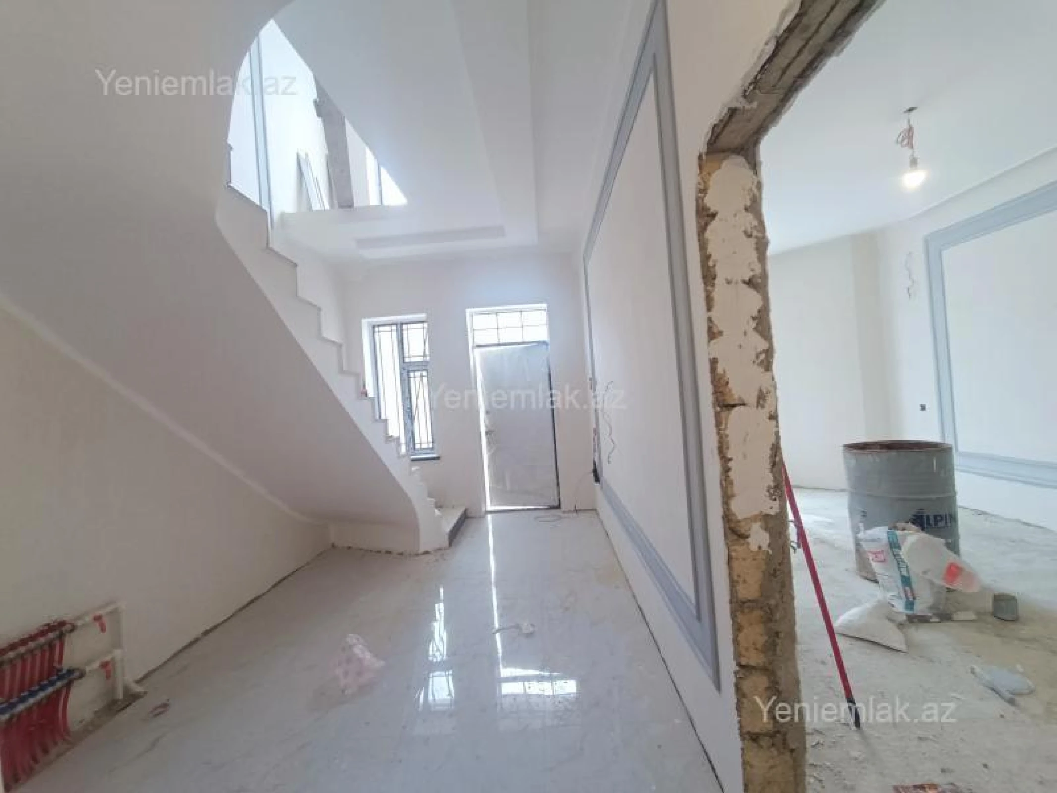 Satılır 5 otaqlı həyət evi 130 m²