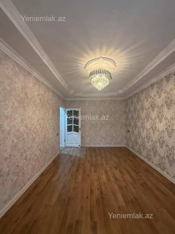 Satılır 2 otaqlı köhnə tikili 42 m²