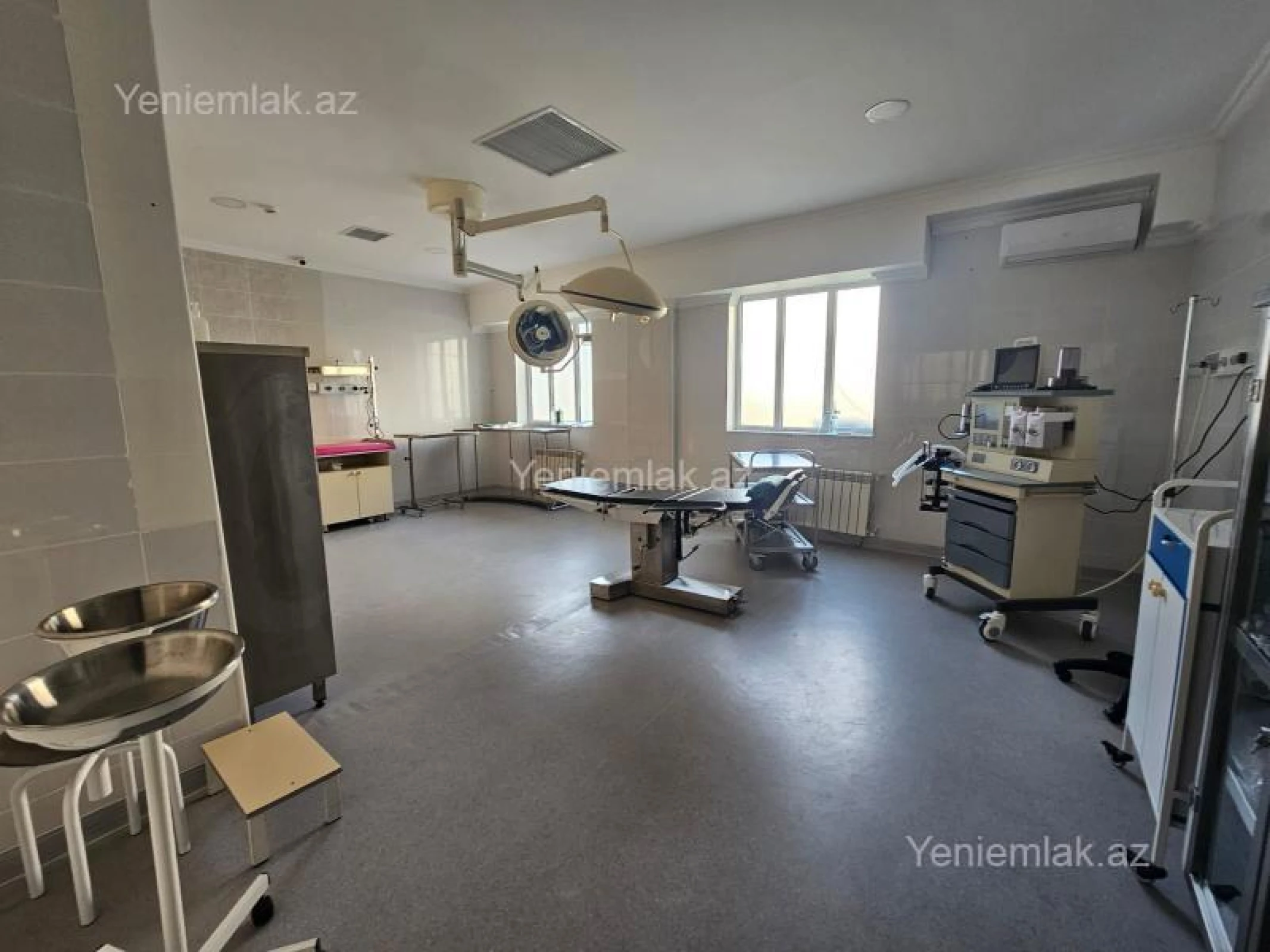 Satılır 16 otaqlı obyekt 4000 m²