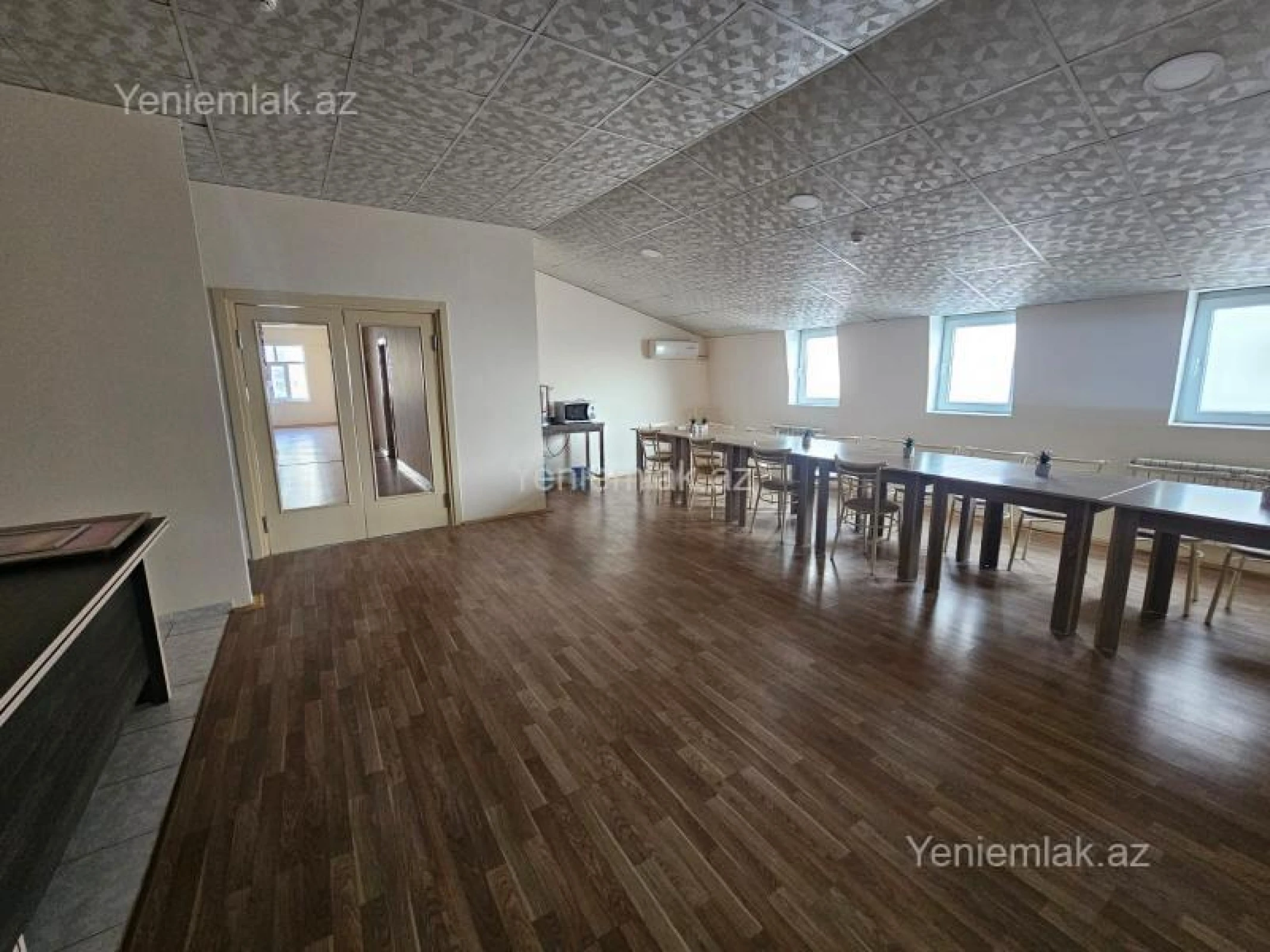 Satılır 16 otaqlı obyekt 4000 m²