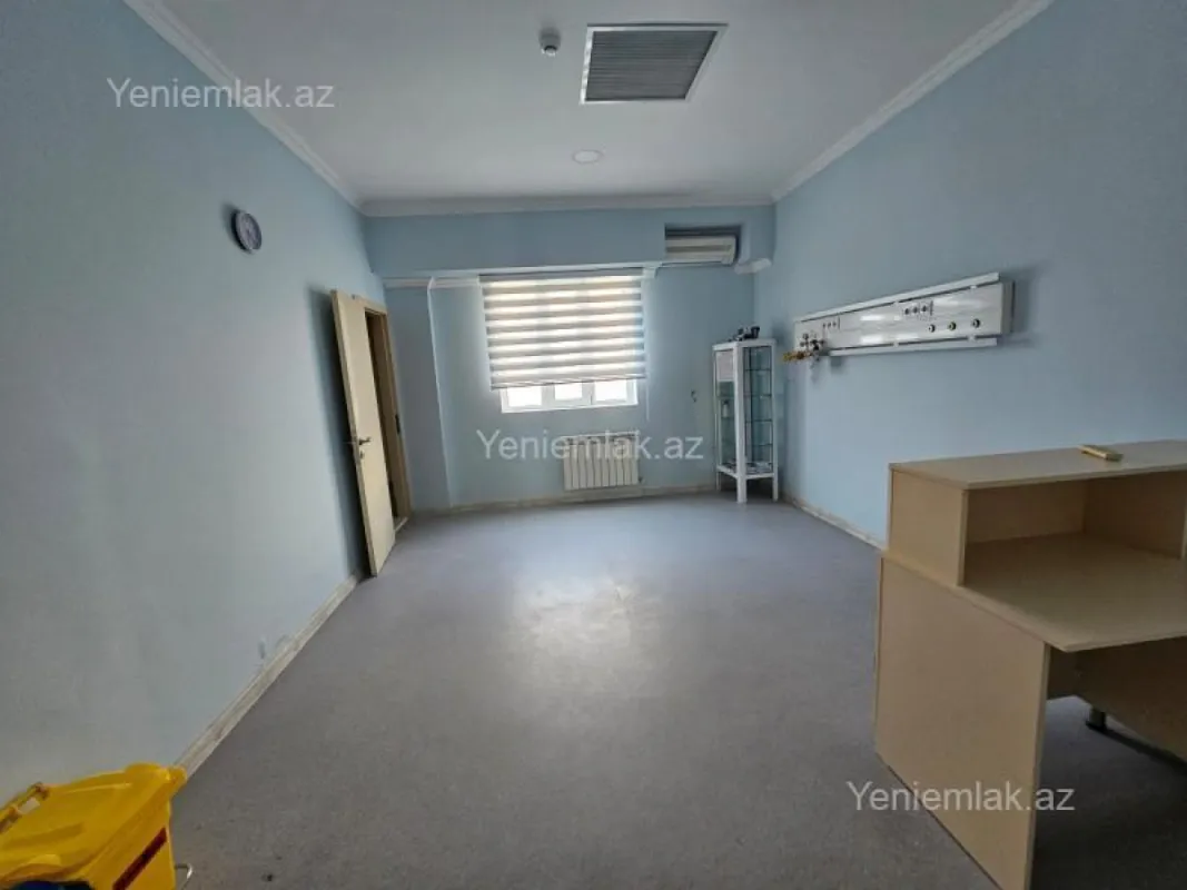 Satılır 16 otaqlı obyekt 4000 m²