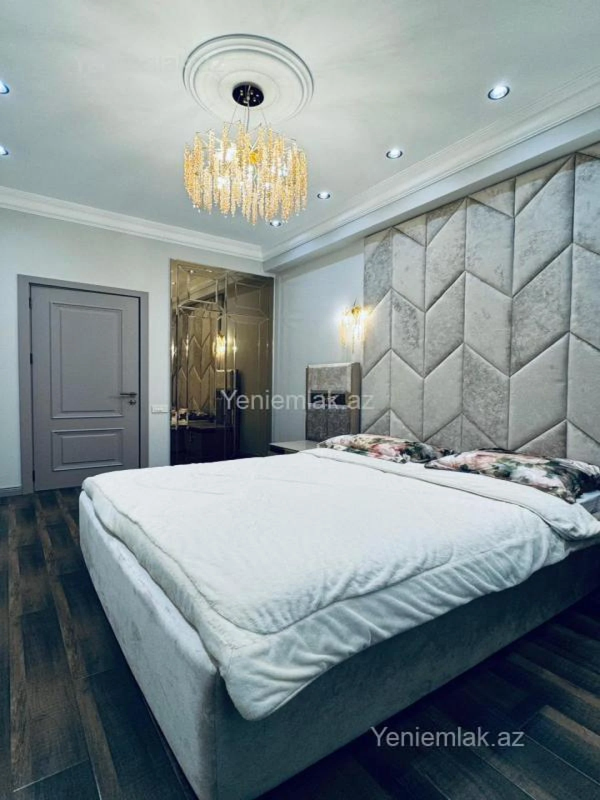 Satılır 2 otaqlı yeni tikili 68 m²