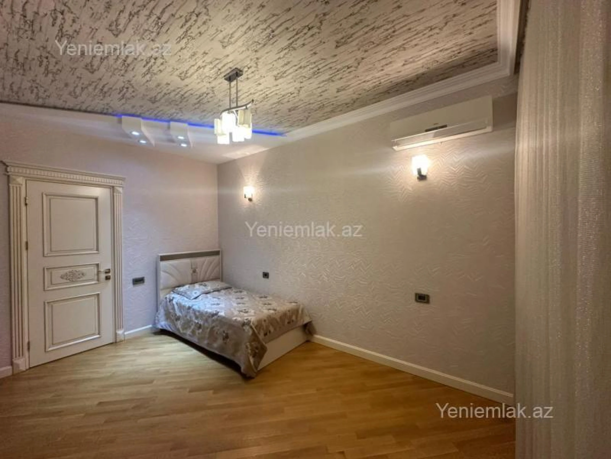Satılır 4 otaqlı yeni tikili 180 m²