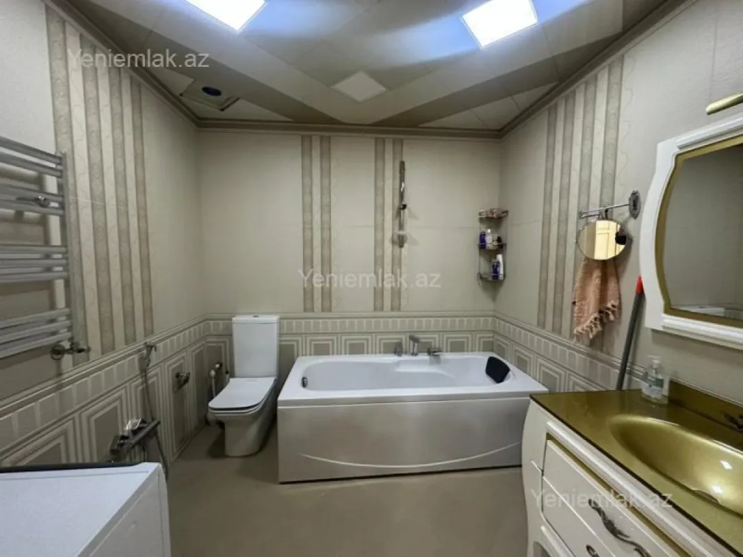 Satılır 4 otaqlı yeni tikili 180 m²