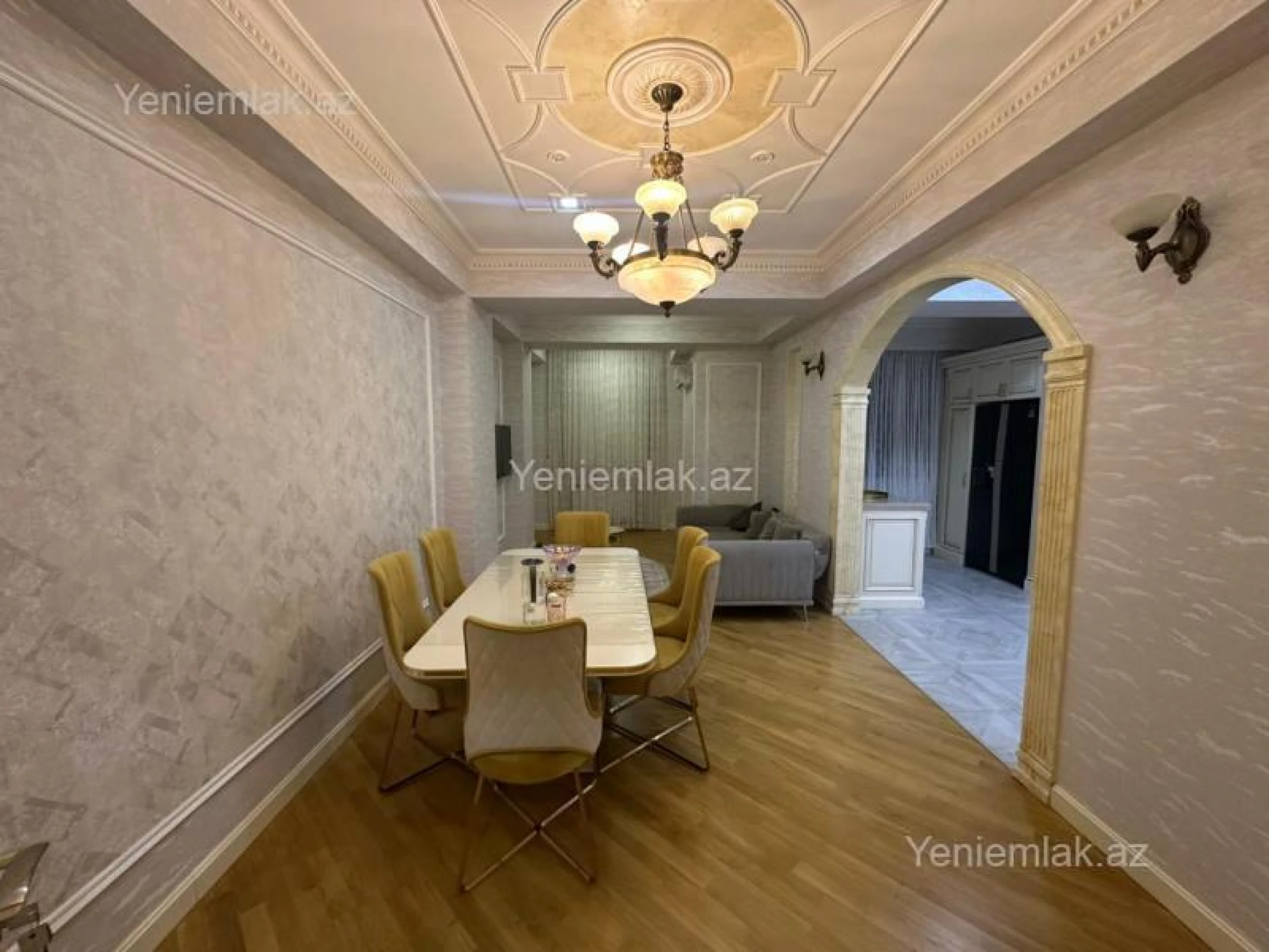Satılır 4 otaqlı yeni tikili 180 m²