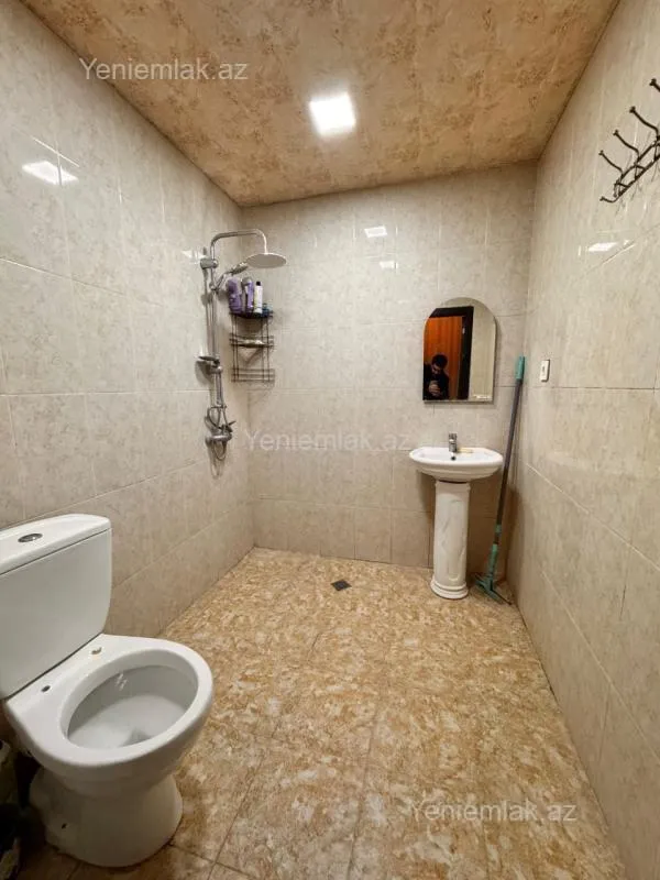 Satılır 2 otaqlı yeni tikili 75 m²