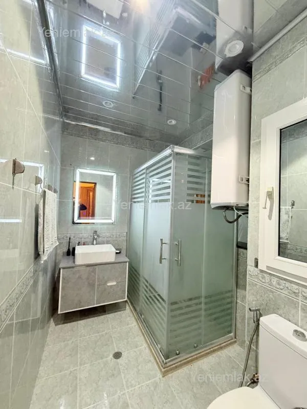 Satılır 5 otaqlı köhnə tikili 130 m²