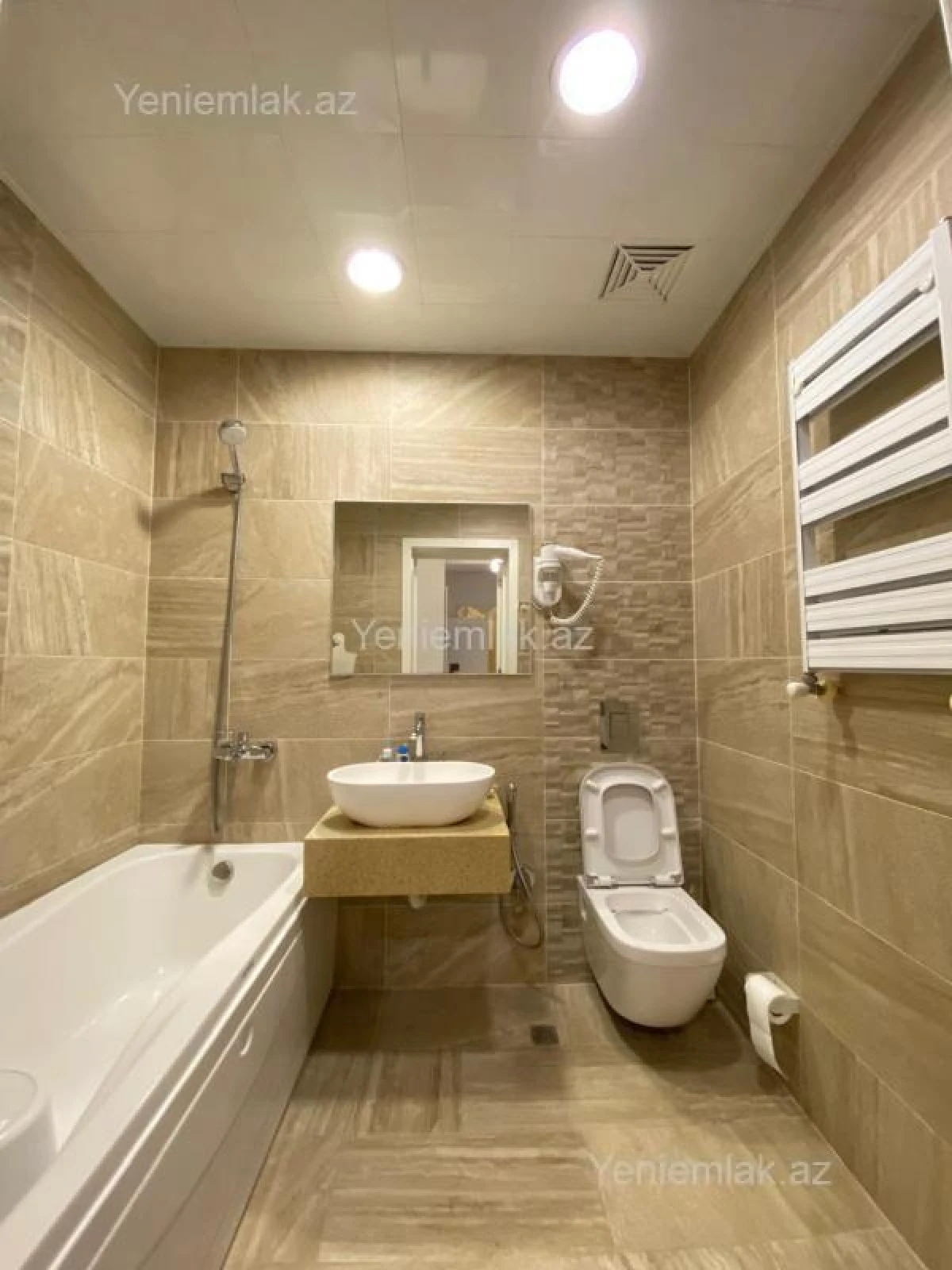 Satılır 3 otaqlı yeni tikili 125 m²