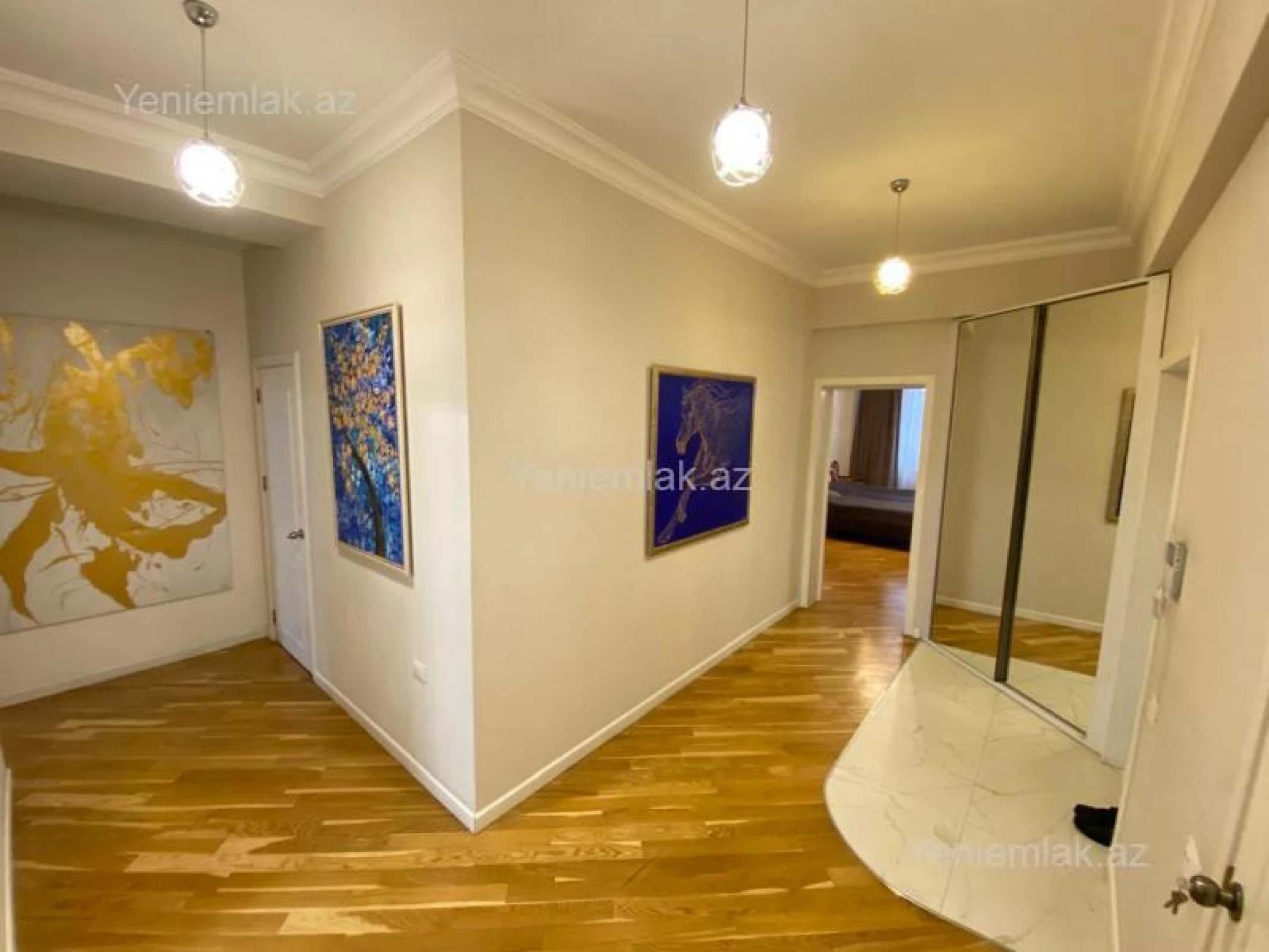 Satılır 3 otaqlı yeni tikili 125 m²