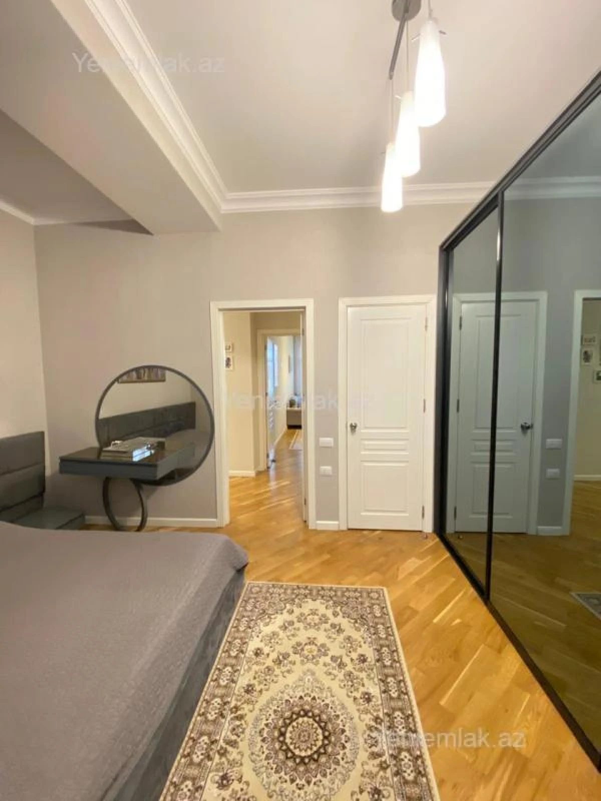 Satılır 3 otaqlı yeni tikili 125 m²
