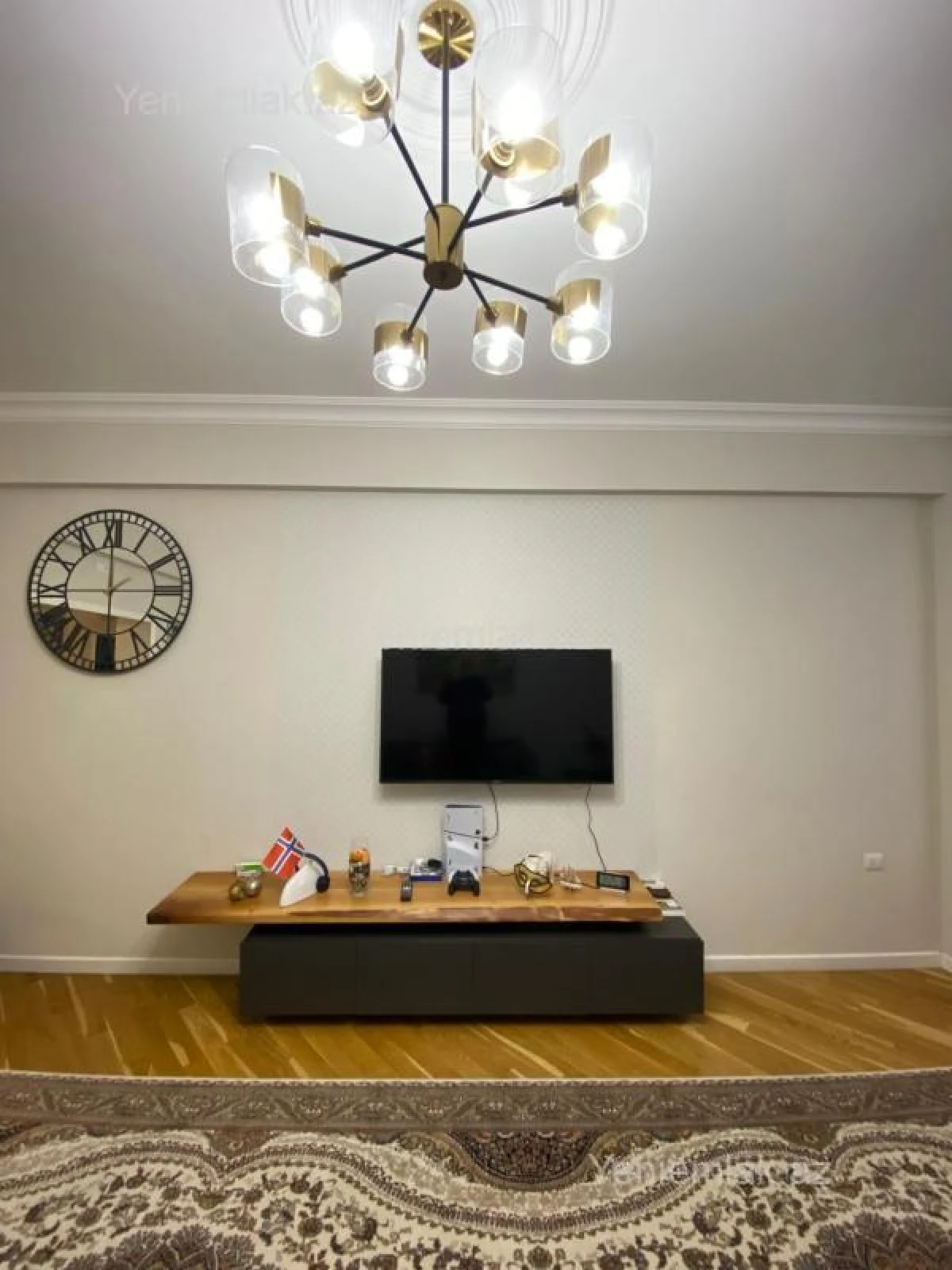 Satılır 3 otaqlı yeni tikili 125 m²