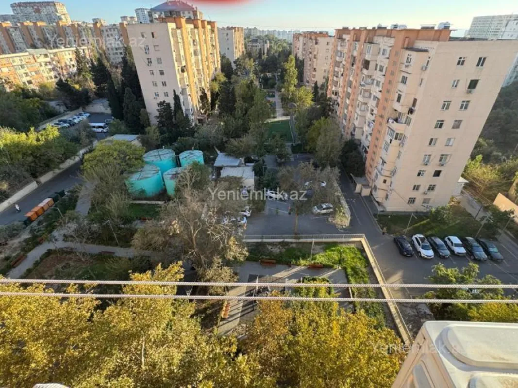 Satılır 2 otaqlı köhnə tikili 65 m²