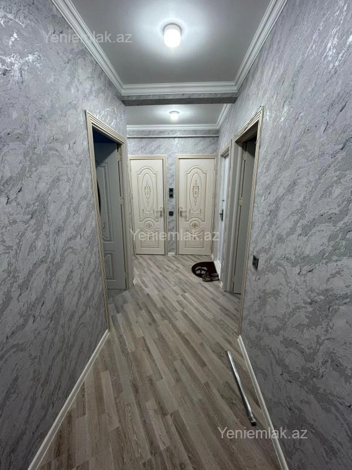 Satılır 2 otaqlı köhnə tikili 65 m²