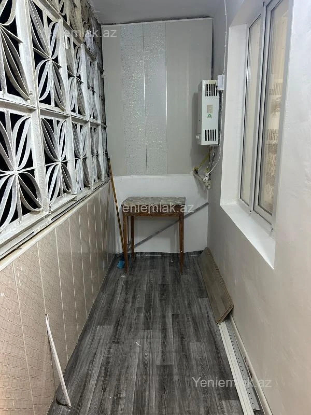Satılır 2 otaqlı köhnə tikili 65 m²