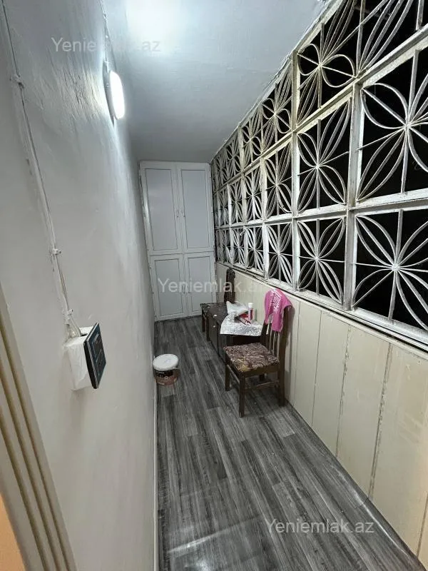 Satılır 2 otaqlı köhnə tikili 65 m²