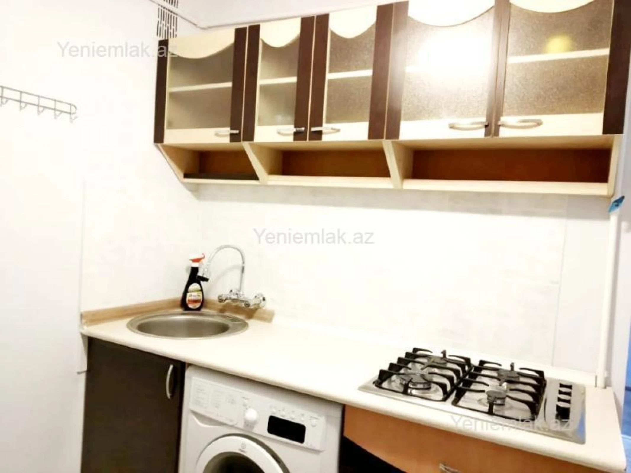 Satılır 2 otaqlı köhnə tikili 55 m²