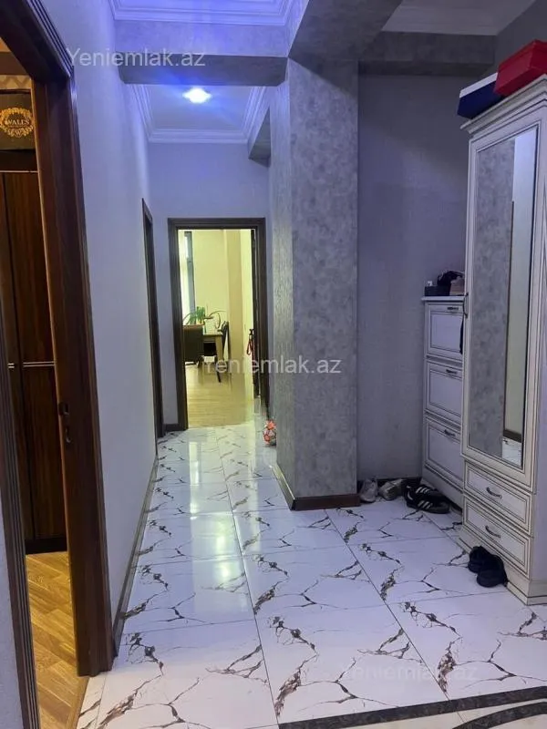 Satılır 3 otaqlı yeni tikili 113 m²