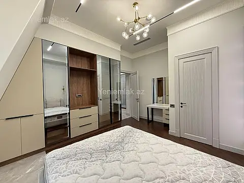 Satılır 3 otaqlı yeni tikili 115 m²