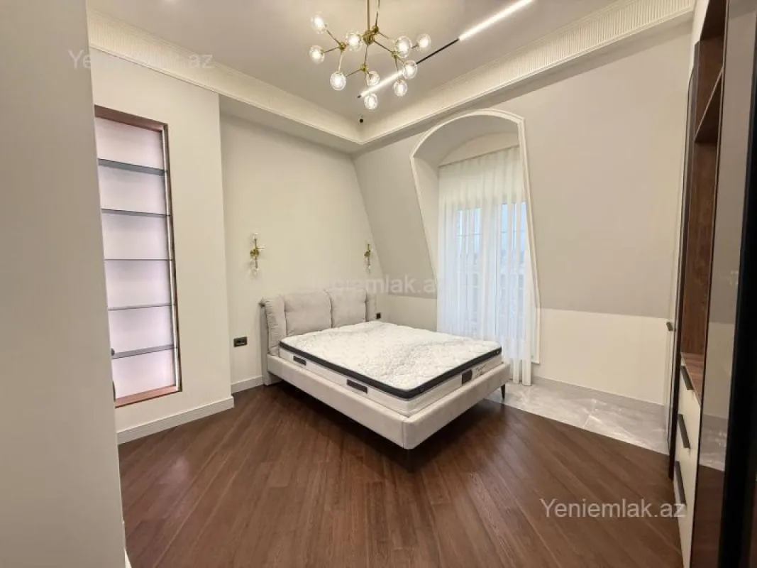 Satılır 3 otaqlı yeni tikili 115 m²