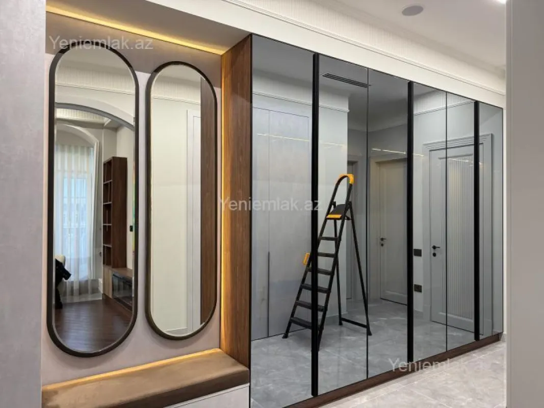 Satılır 3 otaqlı yeni tikili 115 m²