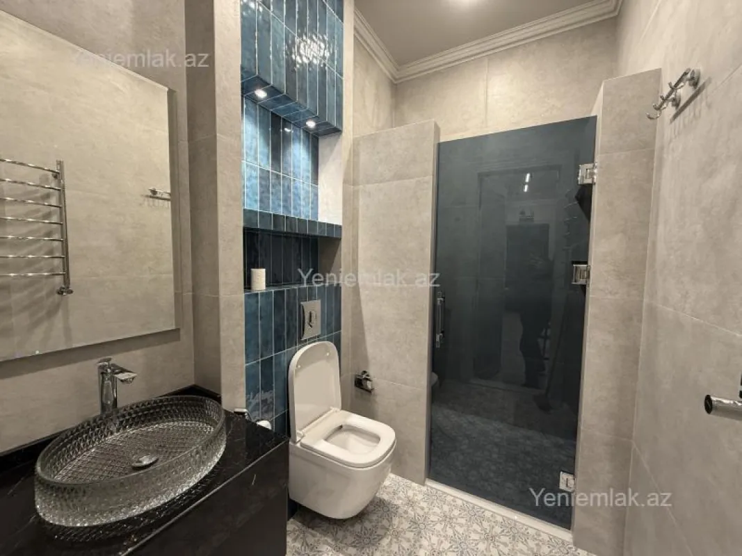 Satılır 3 otaqlı yeni tikili 115 m²