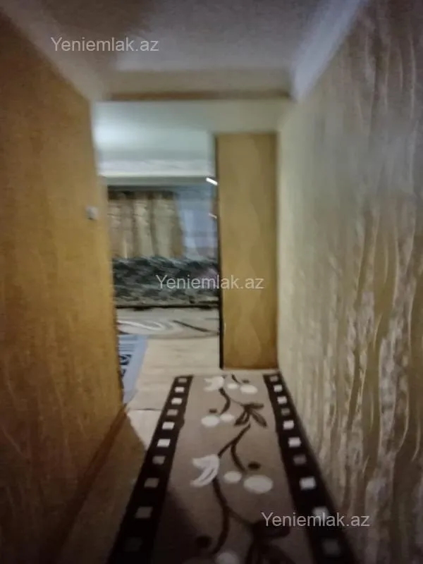 Satılır 4 otaqlı köhnə tikili 90 m²