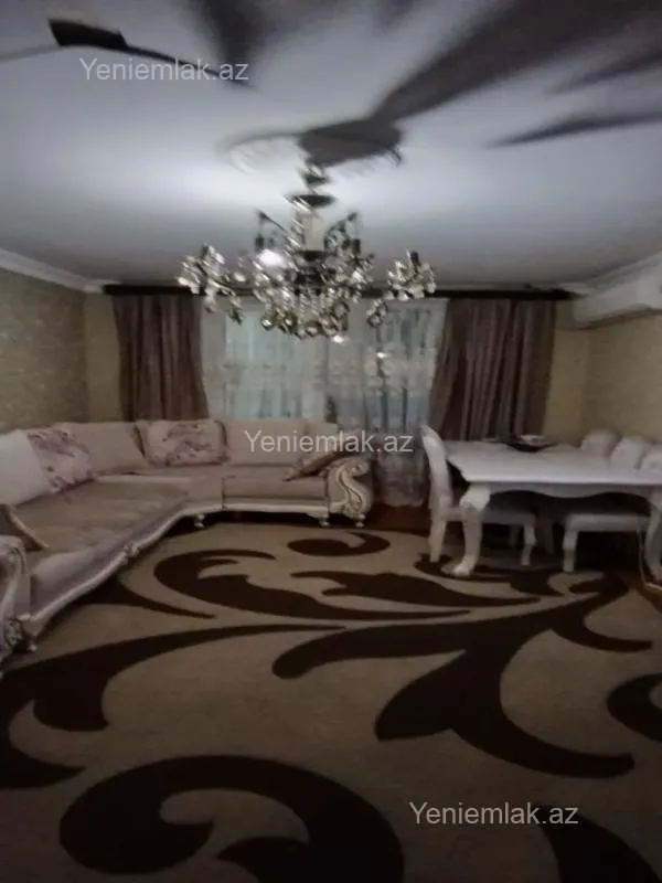 Satılır 4 otaqlı köhnə tikili 90 m²