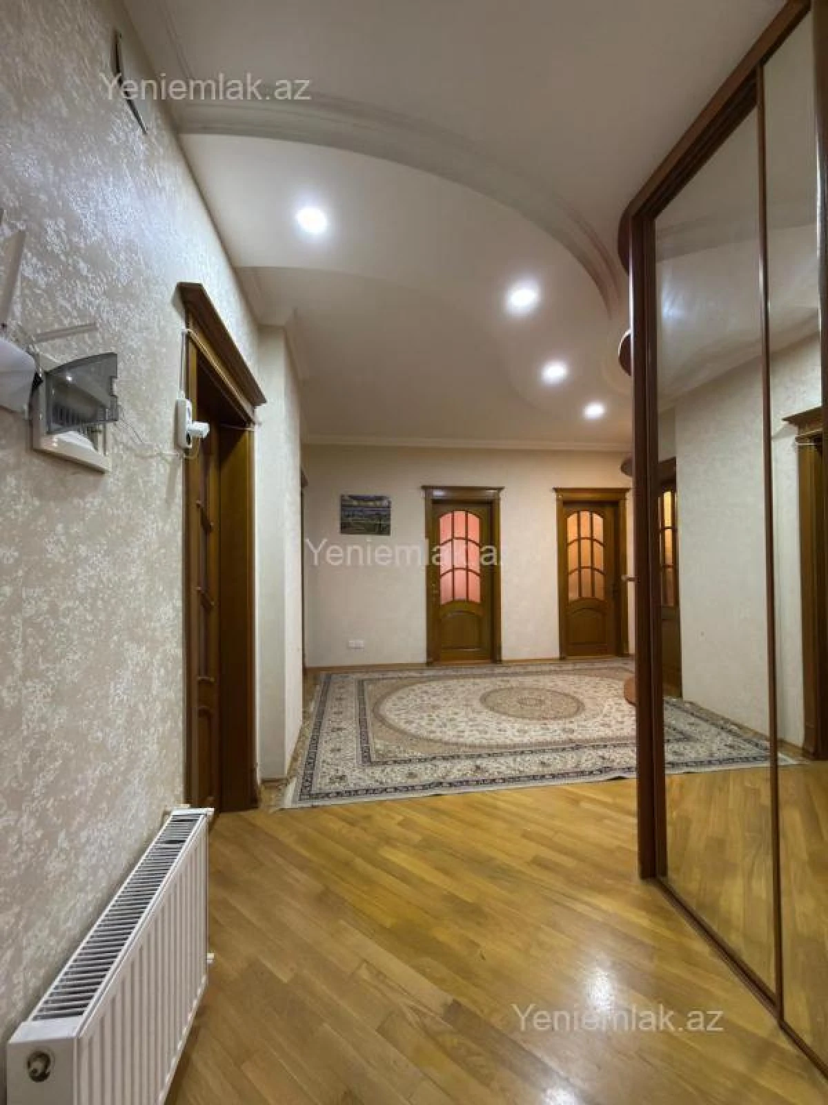 Satılır 3 otaqlı yeni tikili 145 m²