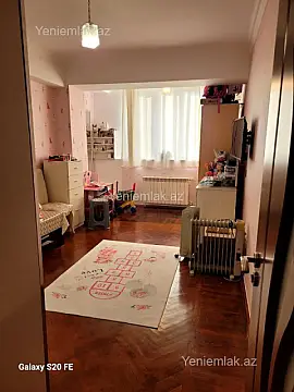 Satılır 6 otaqlı köhnə tikili 210 m²