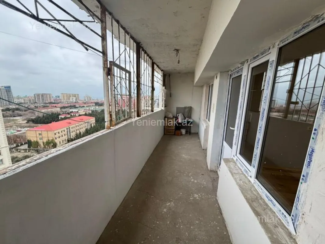 Satılır 6 otaqlı köhnə tikili 210 m²